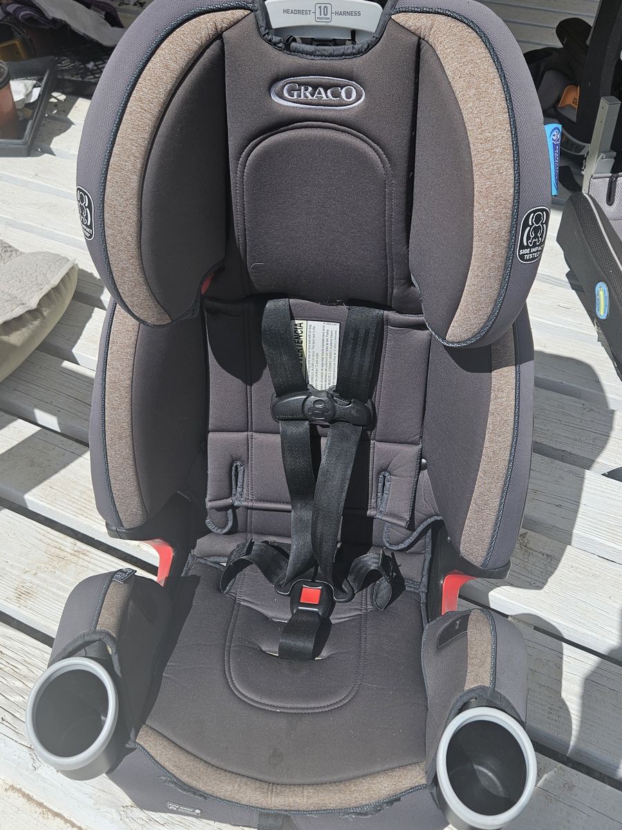 Graco 4ever DLX 4-in-1 Carseat