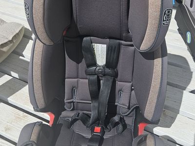 Graco 4ever DLX 4-in-1 Carseat