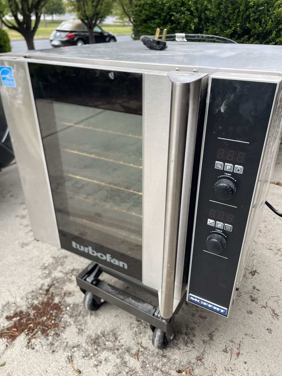 Moffat E32D5 Turbofan® Full Size Electric Convection Oven with Digital Controls