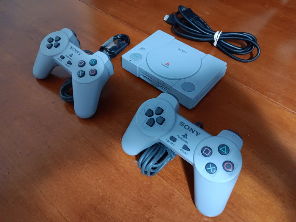 Sony PlayStation Classic Mini Console SCPH-1000R (PS1) Tested. Excellent Conditions!