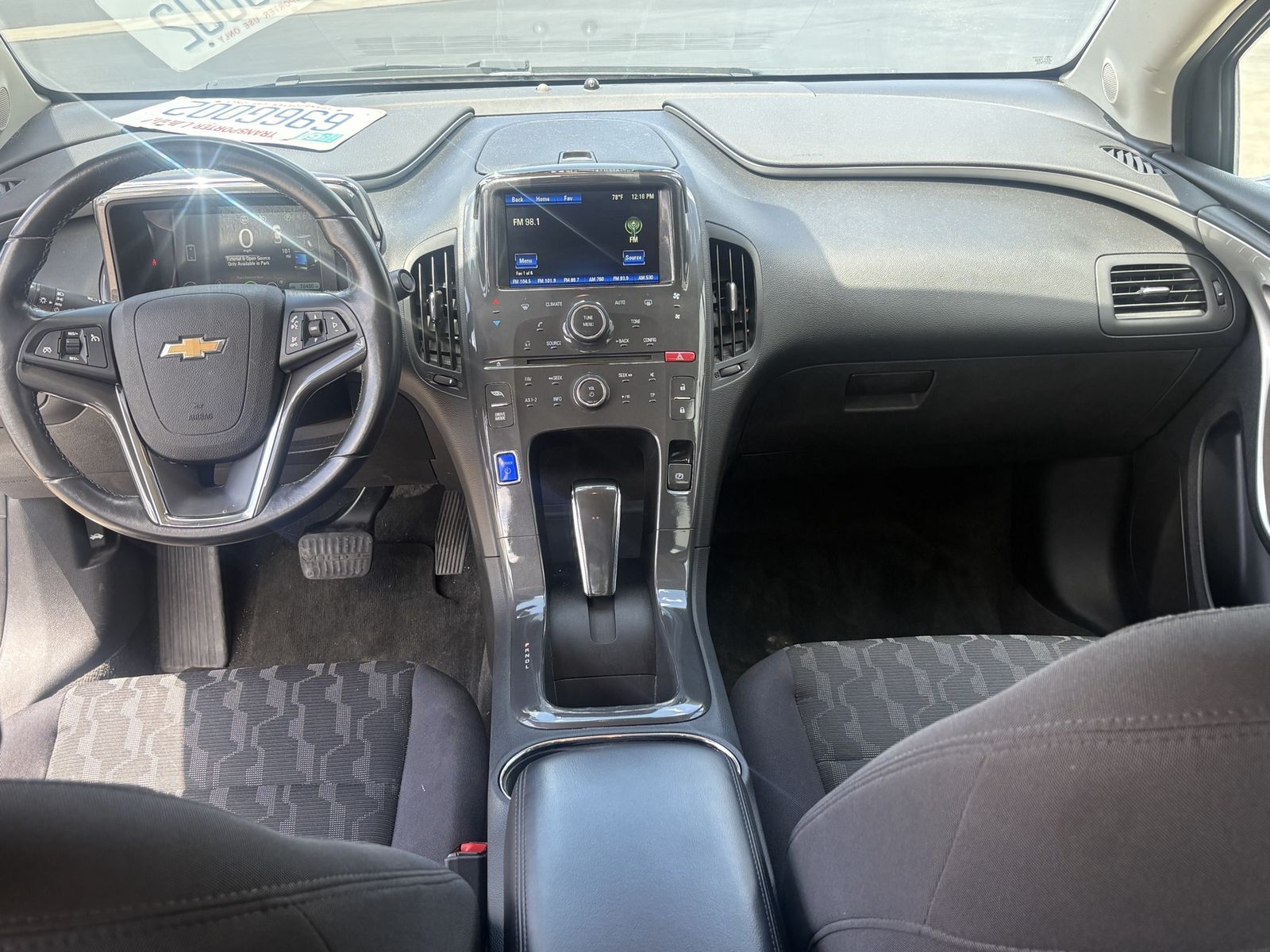 Main image 12