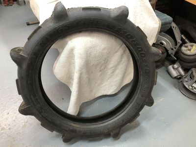 18 Paddle Tire