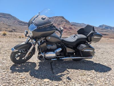 **Price drop** 2022 BMW R18 Transcontinental Premium