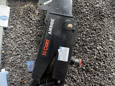 CURT AirRide Trailer Hitch Fifth Wheel Gooseneck Adapter - Towing Accessory