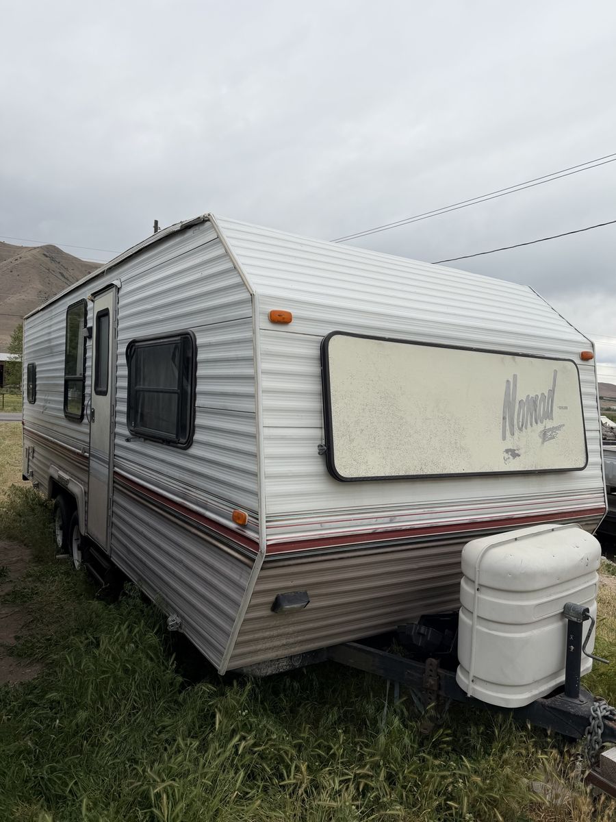 1992 trailer. 24 foot