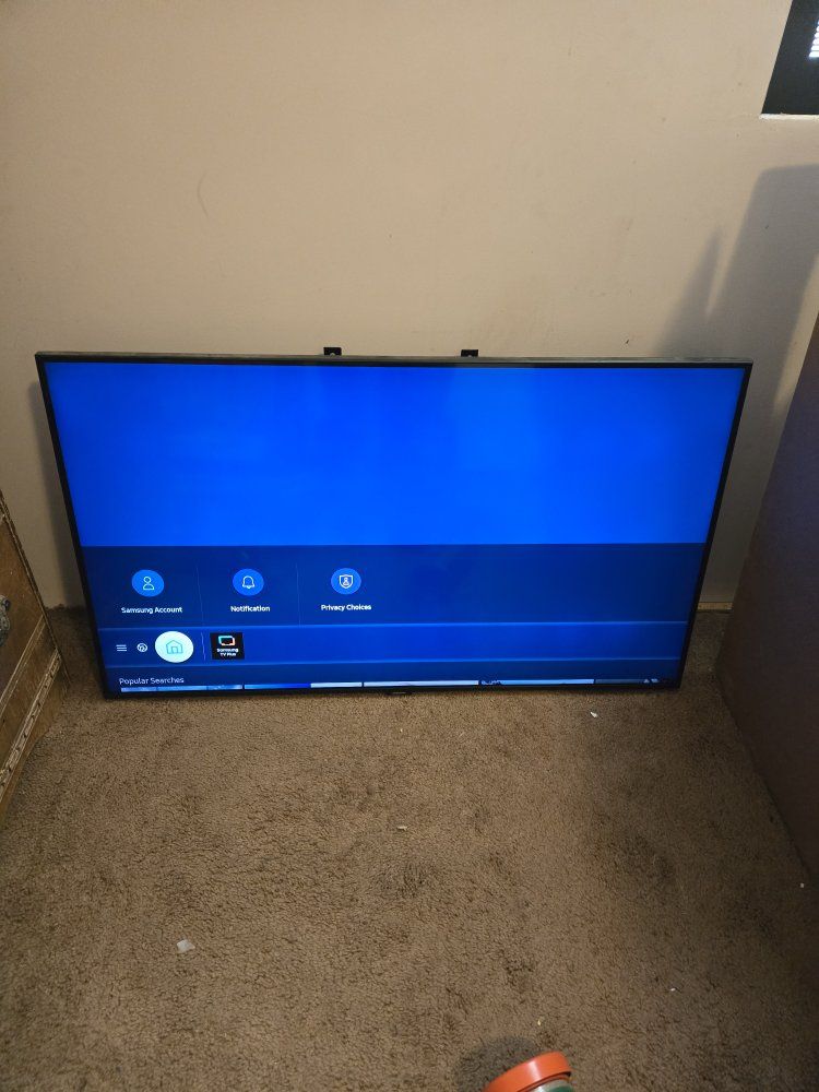 Samsung UN43TU8000F 43" 4K UHD Smart TV - Crystal Display, Tizen OS - Excellent Condition