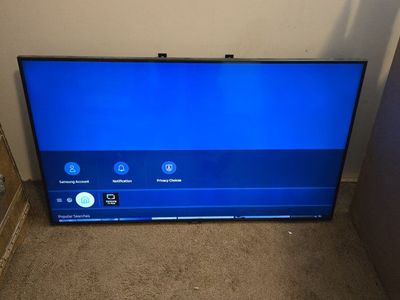 Samsung UN43TU8000F 43" 4K UHD Smart TV - Crystal Display, Tizen OS - Excellent Condition
