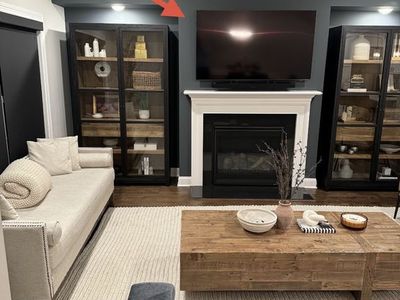 Samsung 55” QLED 4K Smart TV – THIN