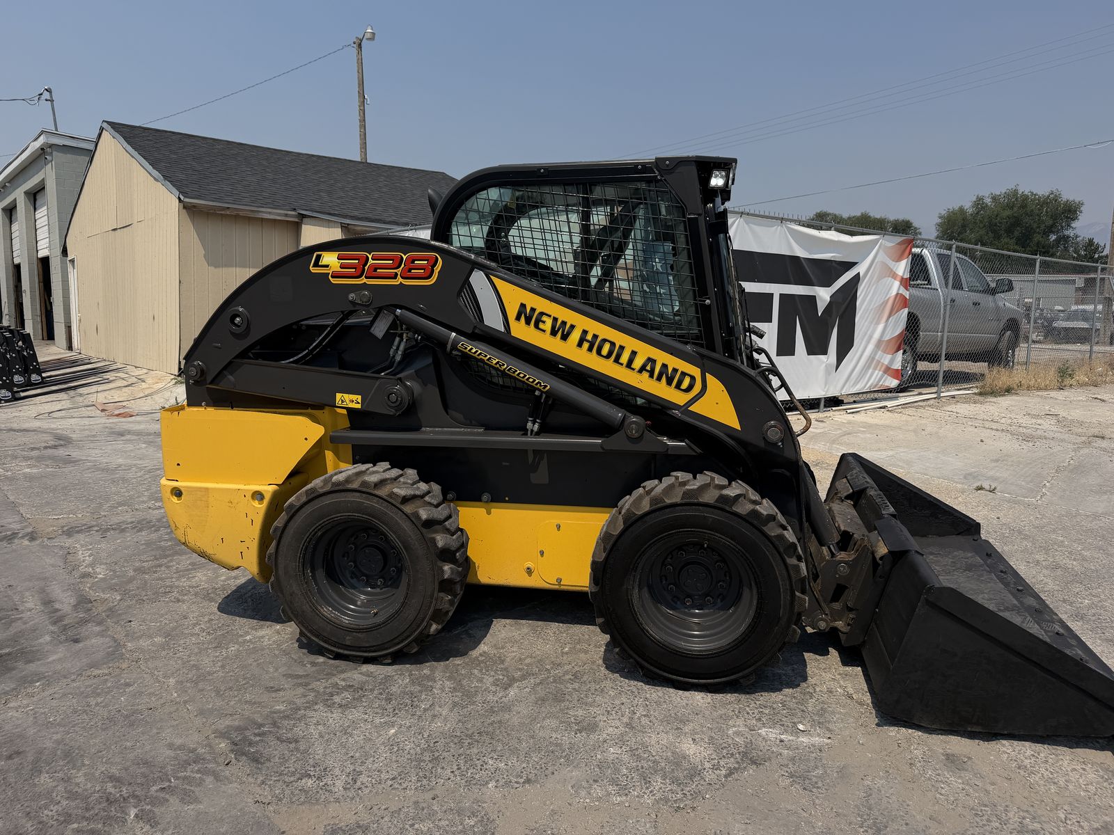New Holland L328 High Flow Skid Steer Loader Tractor Only 913 Hours