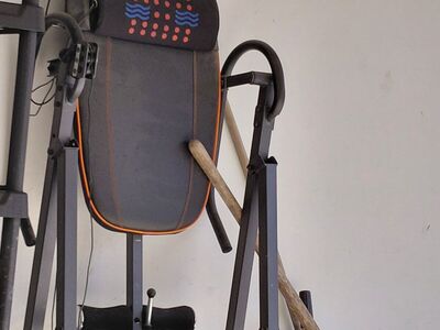 Inversion table