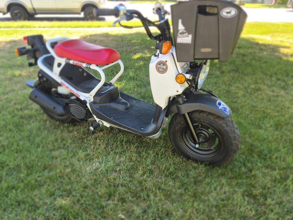 2017 Honda Ruckus Scooter Bundle