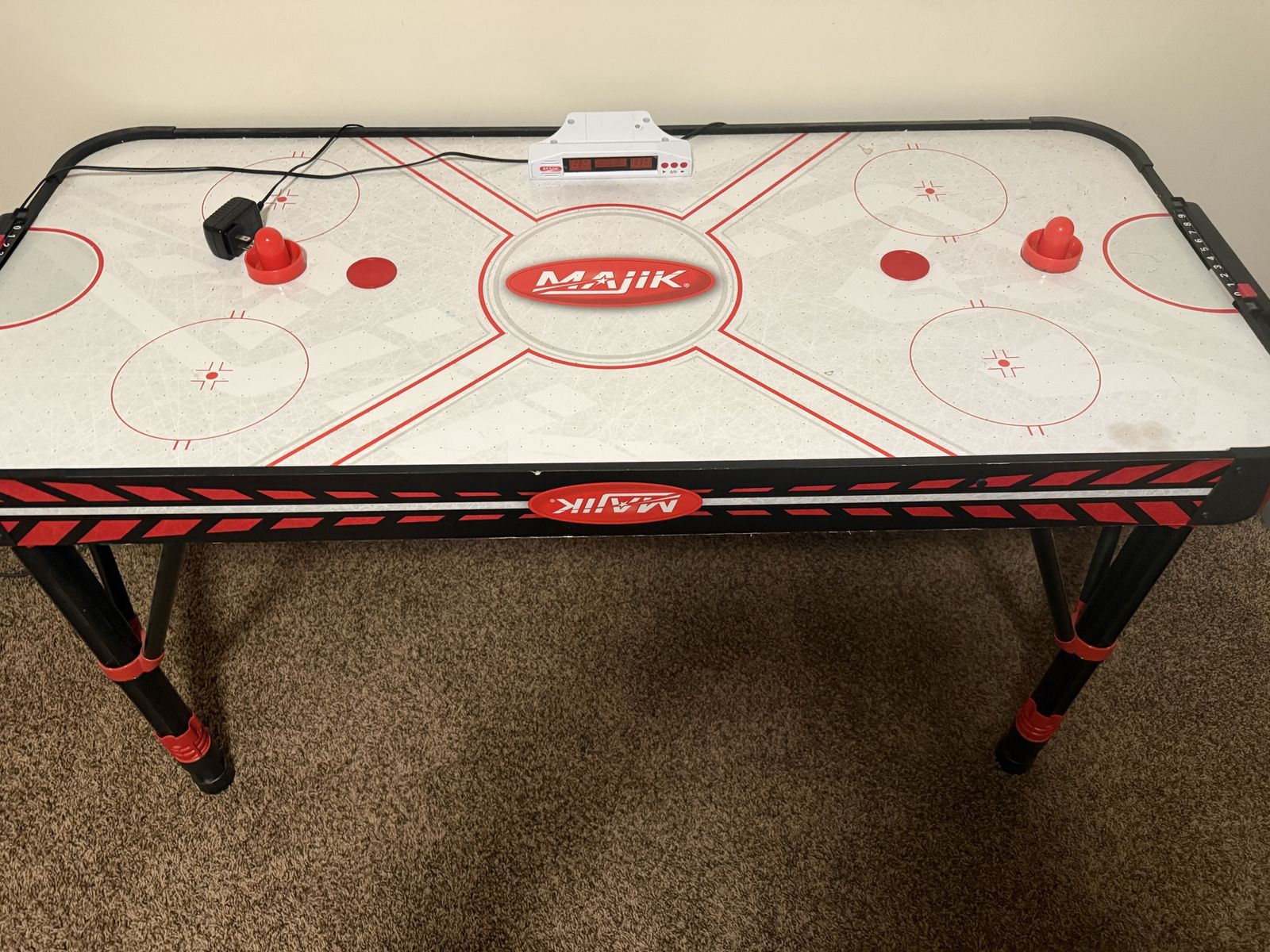 Air Hockey Table