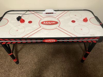 Air Hockey Table