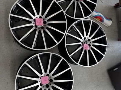 Mercedes-Benz AMG Multi-Spoke 21-inch Alloy Wheels (Set of 4)