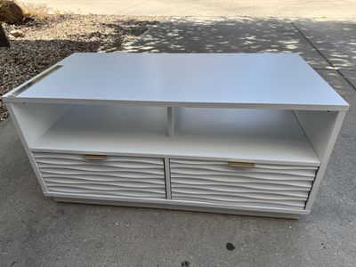 White Modern TV Stand / Media Console – Wavy Drawer Fronts & Gold Handles (40")