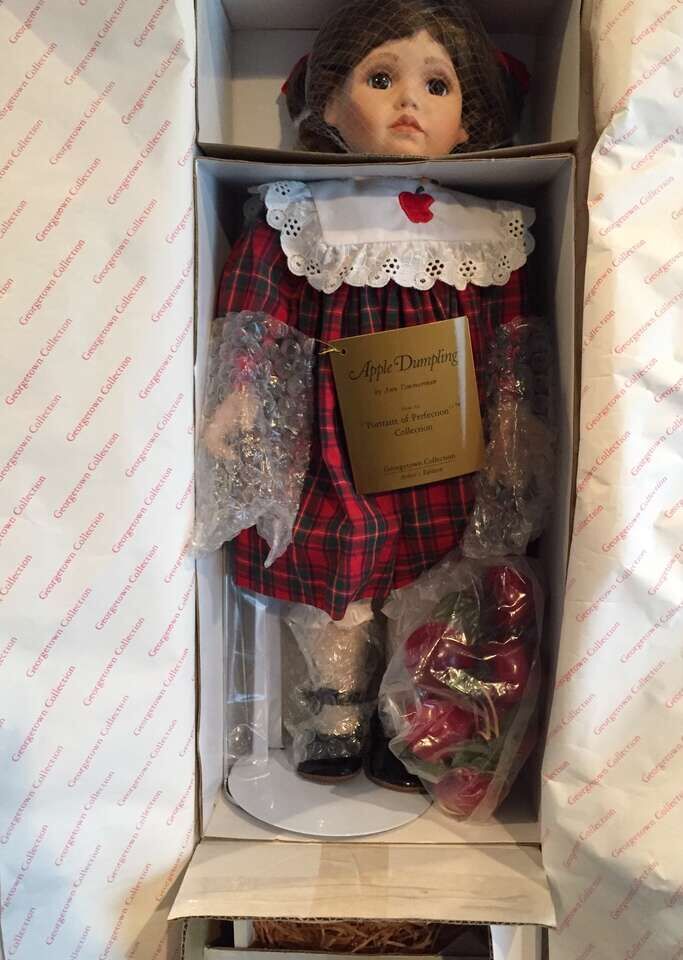 1990's Apple Dumpling Porcelain Doll - Georgetown Collection - New