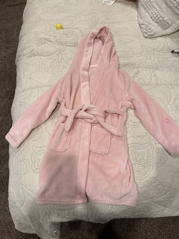 Size 8-10 fuzzy Pink Robe With Hood