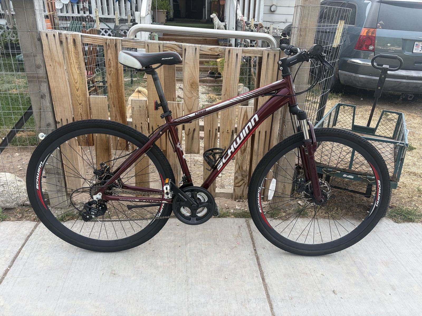 Schwinn DSB Dual Sport Hybrid Bike, Lightweight Aluminum Frame, Red/Maroon