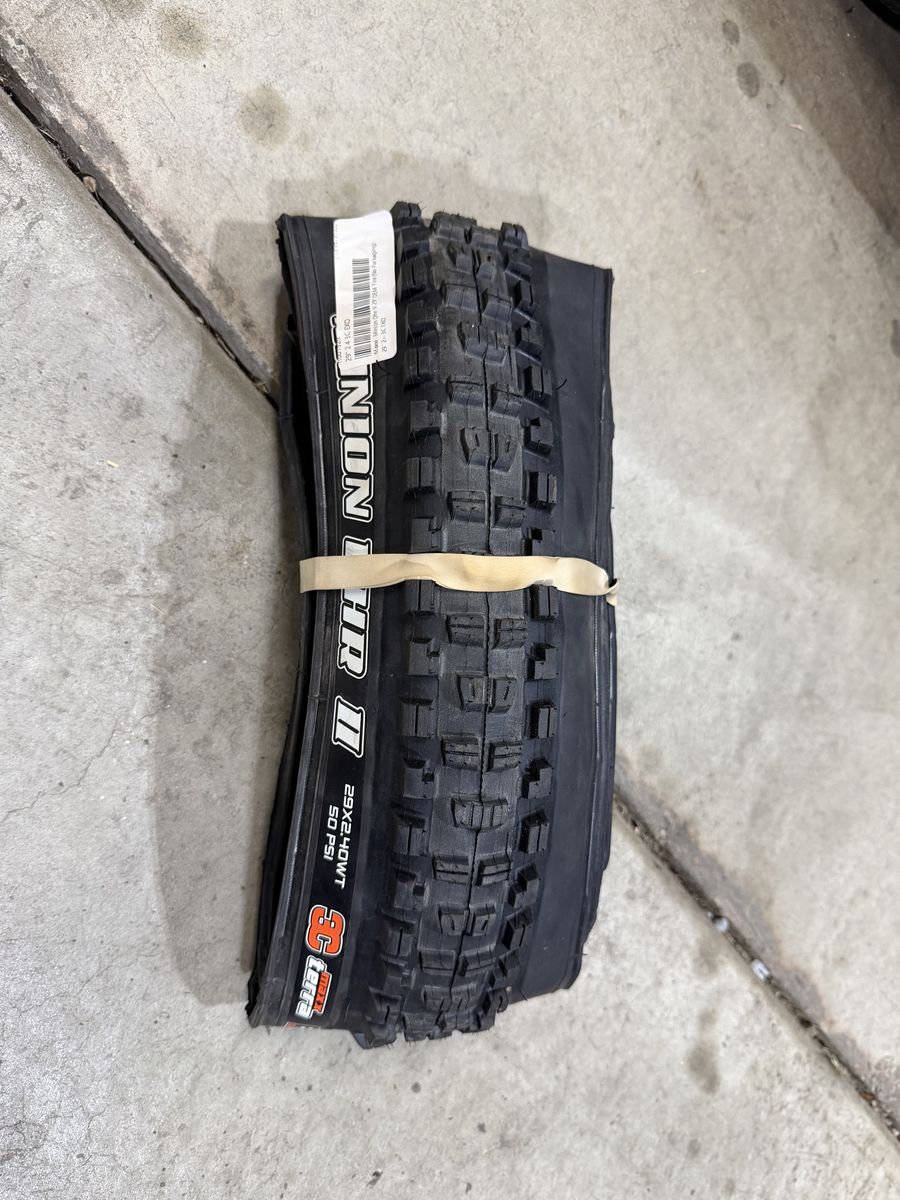 Maxxis DHF and DHR II tires 29" brand new take-offs