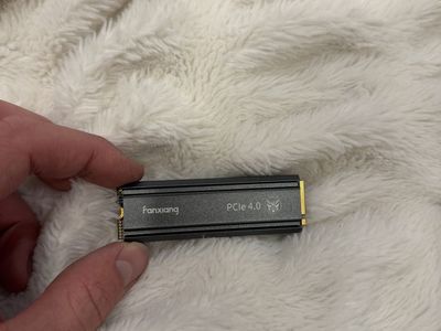Fanxiang PCIe 4.0 NVMe M.2 SSD Internal Solid State Drive with Heatsink 2TB