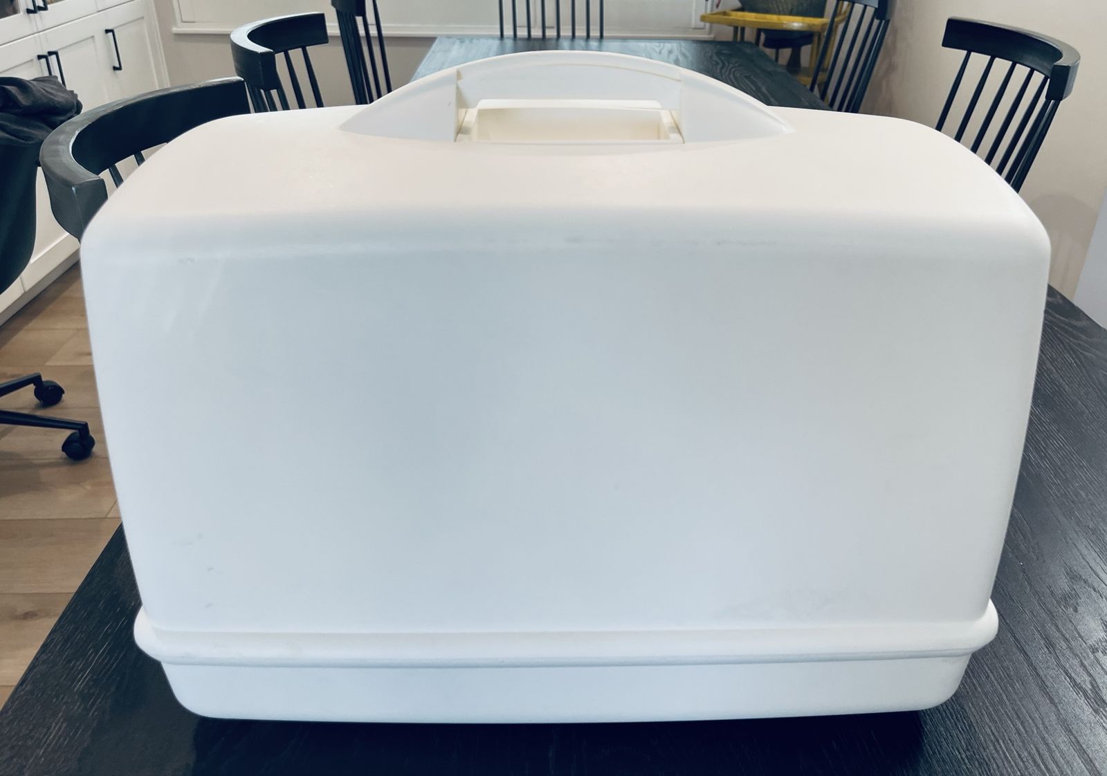 Sewing machine cover/carrier