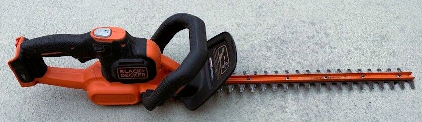 BLACK+DECKER 20V MAX Cordless Hedge Trimmer