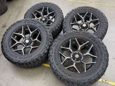 Wheel and Tire Set - 37x12.50R22 - 4PLAY Wheels and Toyo Open Country MT Tires - 22" rims 6x135 lug pattern (for Ford)