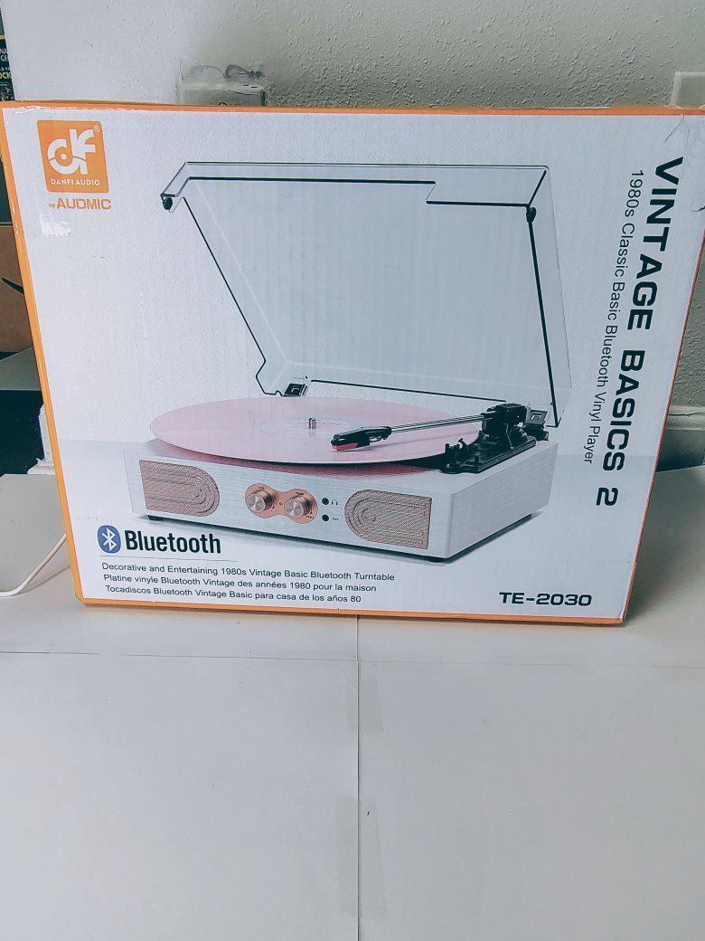 Danfi Audio Rose gold Vinyl Record Player