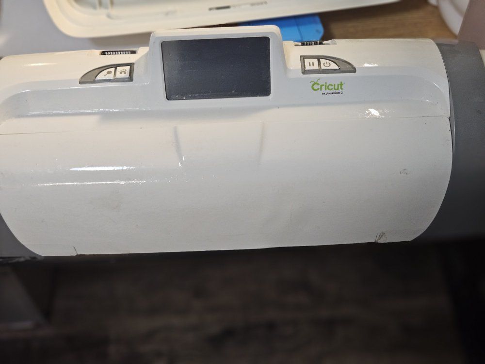 Cricut Expression 2 Electronic Cutting Machine - White