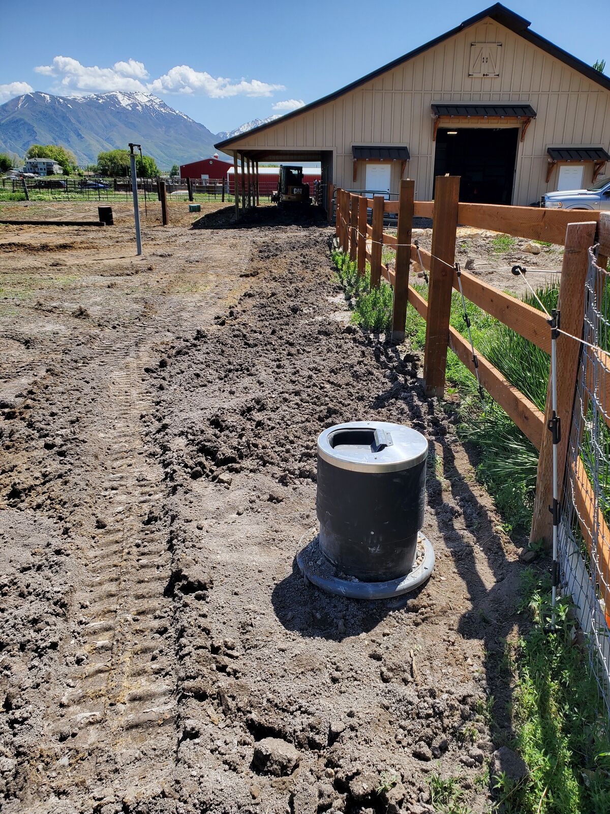 Horse waterer