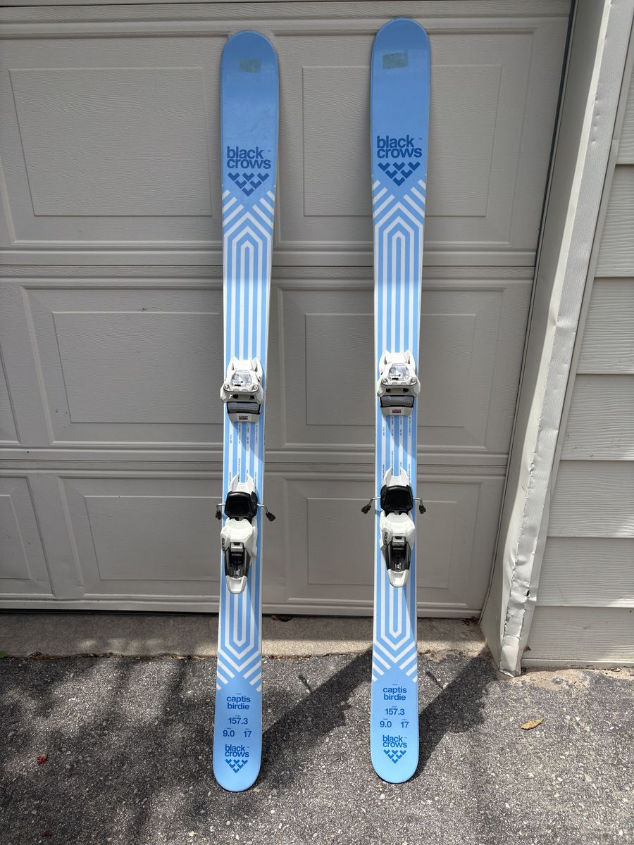 157cm Women Captis Birdie Black Crows Skis