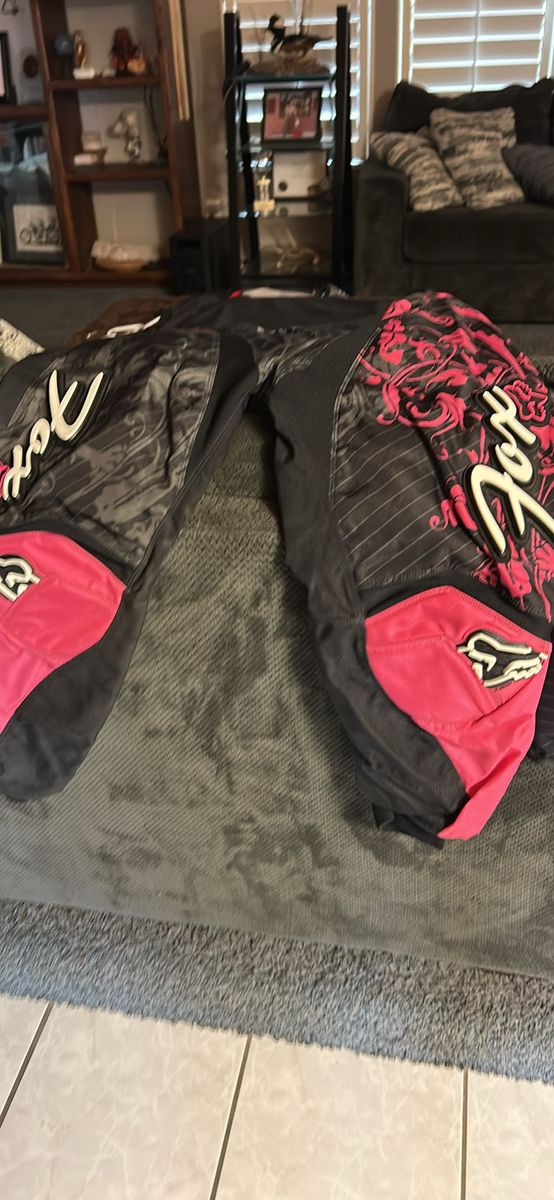 Fox Racing Womens Motocross Riding Gear Set Jersey and Pants Black Pink