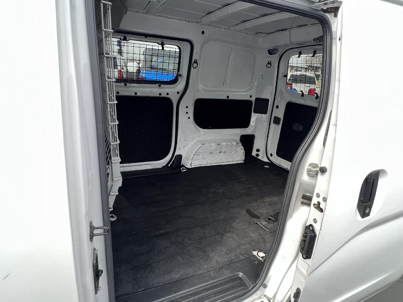 Main image 5