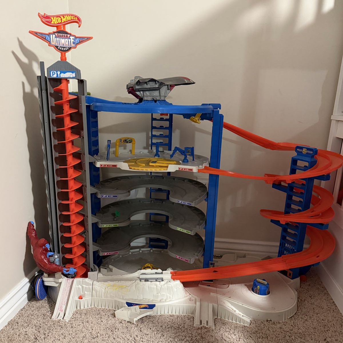 Hotwheels Super Ultimate Garage