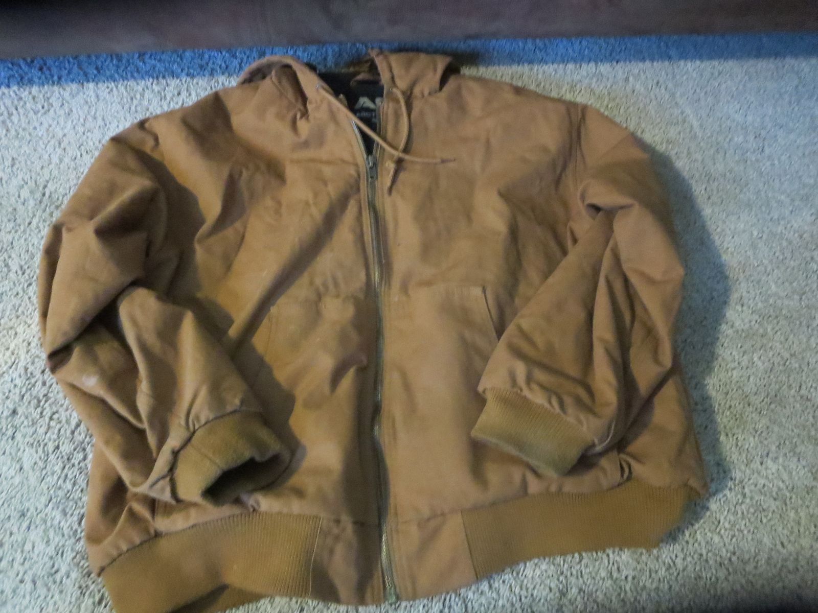 Arctic quest coat xl like new.