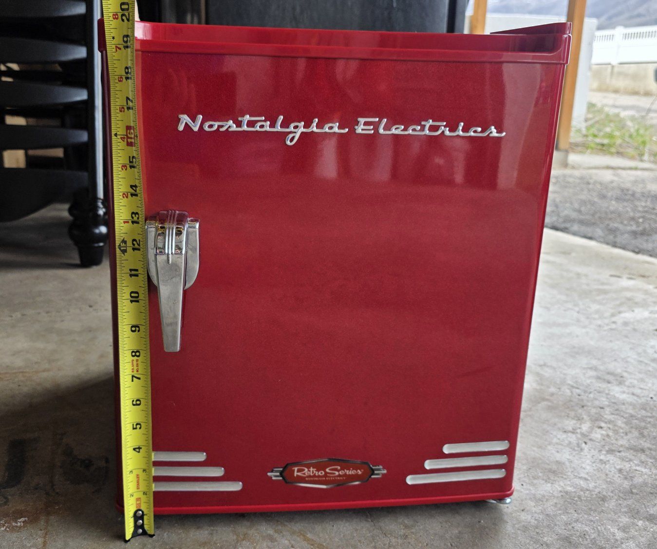 Nostalgia Electrics Retro Series Mini Fridge.