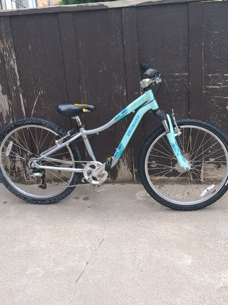 2009 Specialized HotRock 24" mtn bike