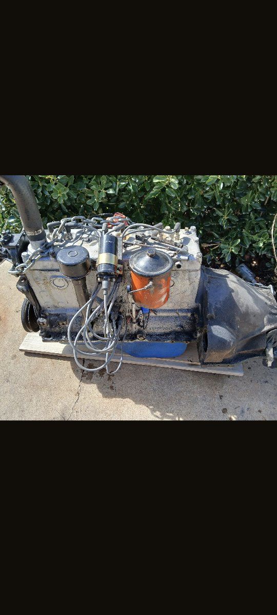 Dodge 230 Flathead straight 6 & 3 spd Trans