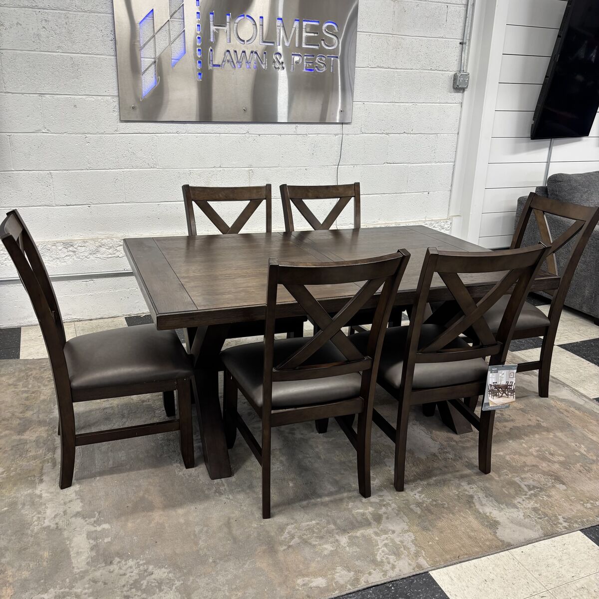 BLAKELY 7-PIECE DINING TABLE SET W/ LEAF EXTENSION, LEATHER CHAIRS!!