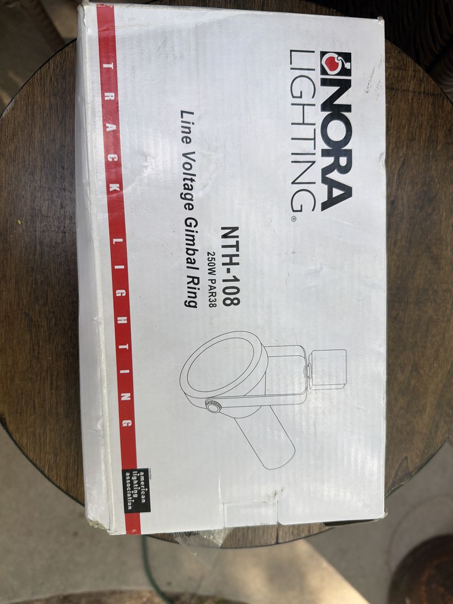 Nora Lighting NTH-108 Line Voltage Gimbal Ring Track Light, 250W PAR38, White