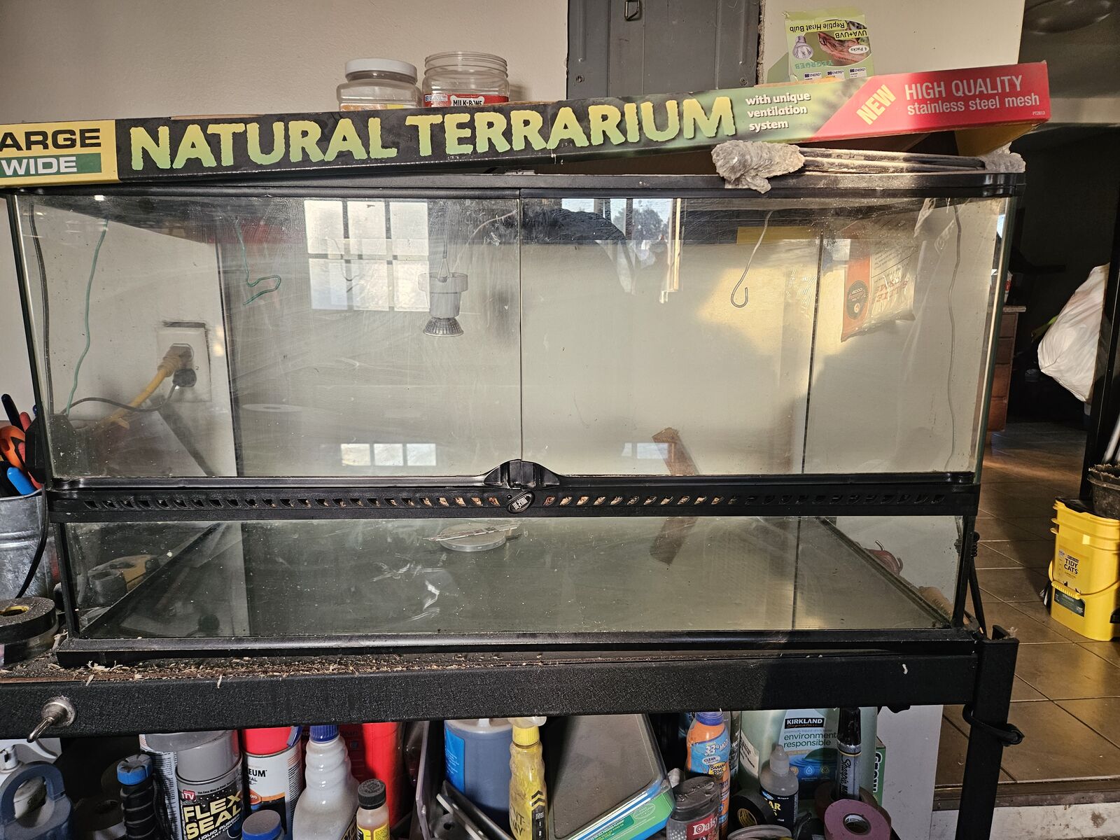 Aquarium / Terrarium