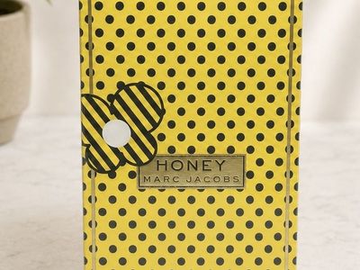Marc Jacobs Honey Perfume (3.4 oz) – sealed NIB