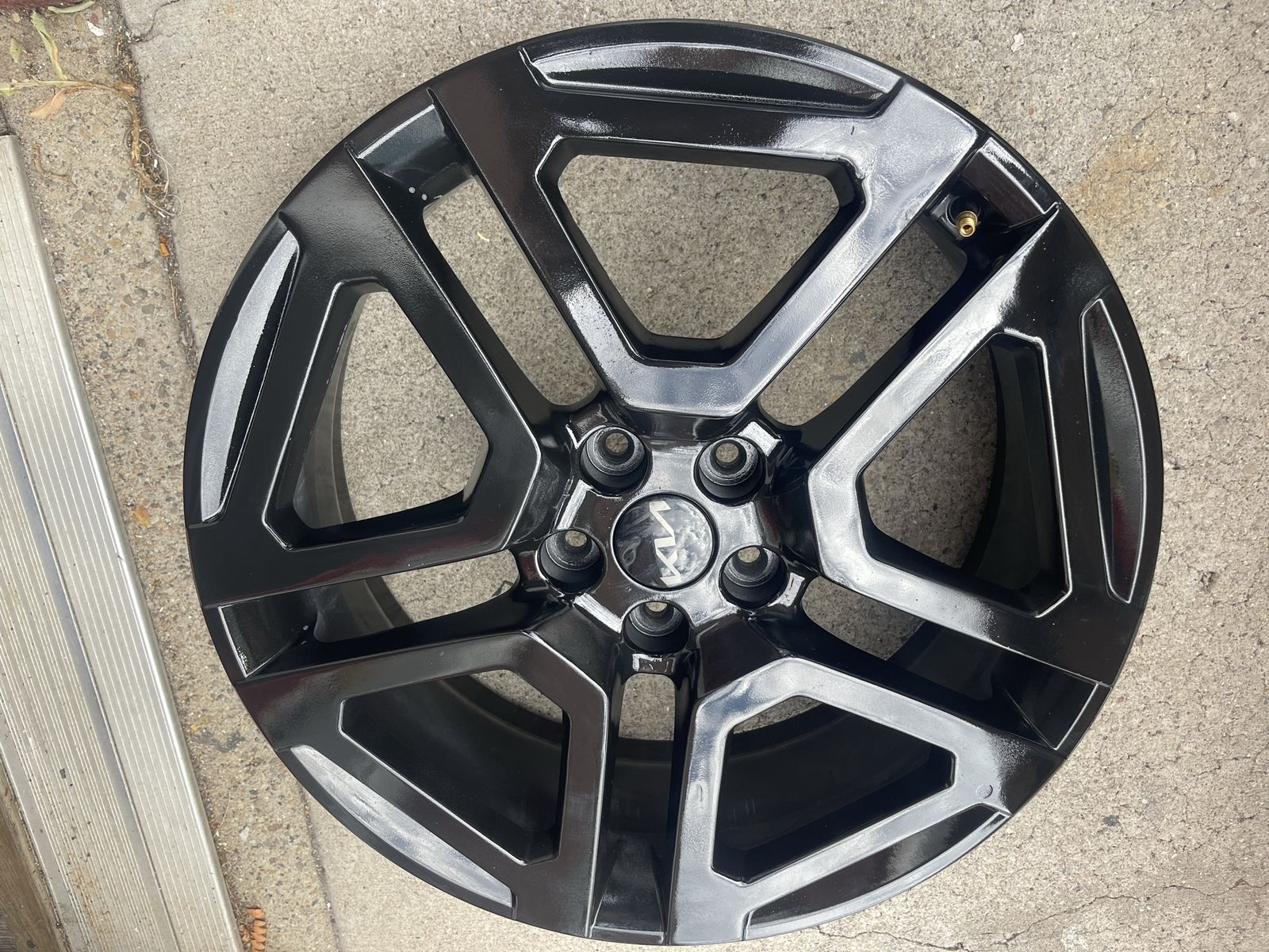 2025 Kia Telluride Rim