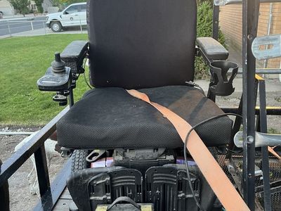 Quantum Edge HD power wheelchair