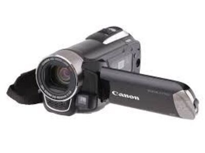 Canon VIXIA HF R100 Flash Memory Camcorder / Camera