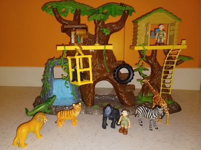 Animal Planet Super Treehouse