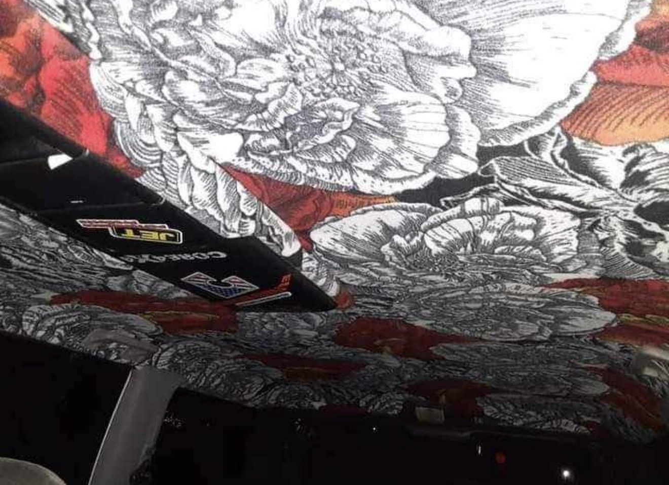 Main image 6