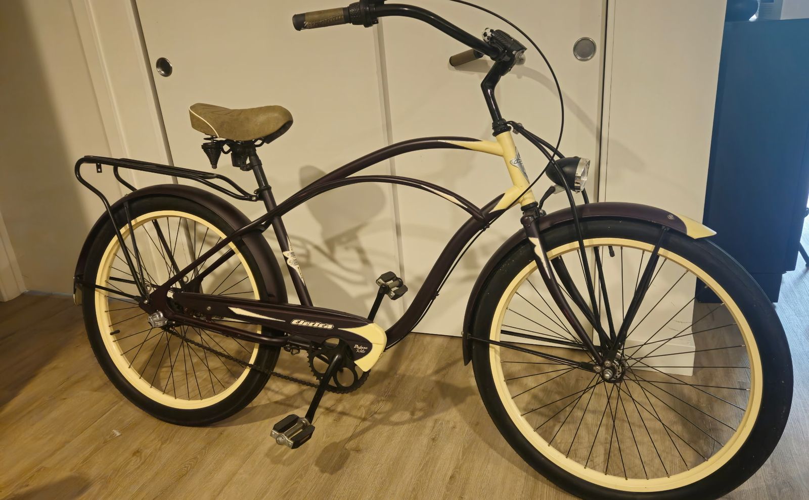 2007 Electra Deluxe Relic Bicycle