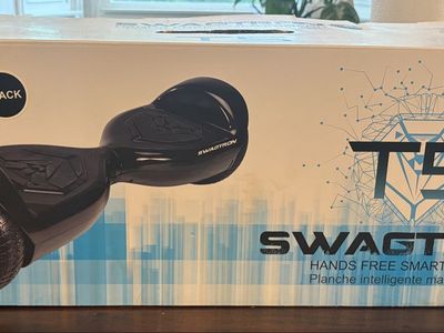 Black Swagtron T5 Hands Free Smart Board