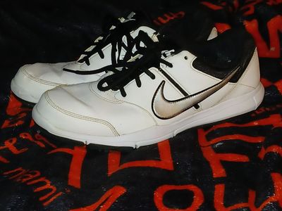 Nike go golf shoes